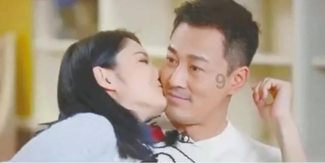 冬季男士工装如何搭配裤子与马丁靴